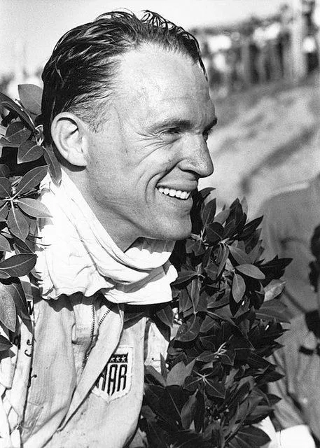 derek-bell-image-2 Dan Sexton Gurney 1931-2018